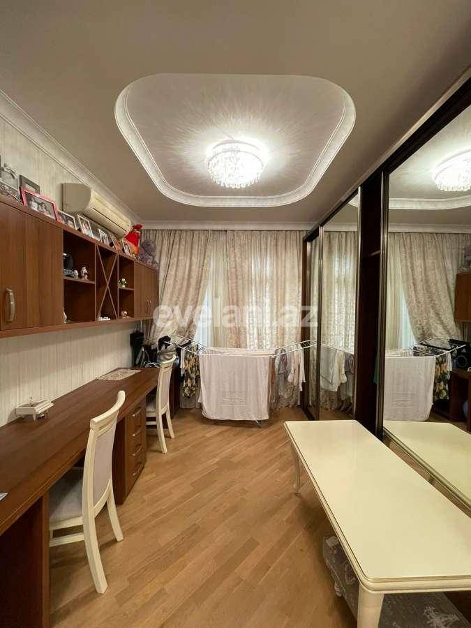 Rent, old building, 4 room, 120 m², Baku, Sabail r, Icheri Sheher m.