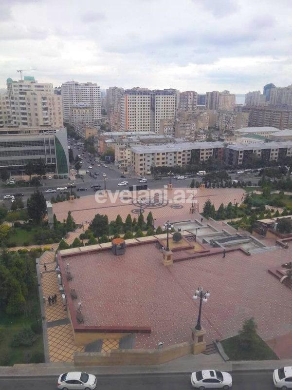 Satılır, yeni tikili, 4 otaqlı, 201 m², Bakı, Yasamal r, İnşaatçılar m.