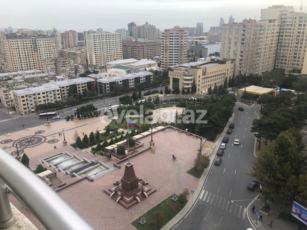 Satılır, yeni tikili, 4 otaqlı, 201 m², Bakı, Yasamal r, İnşaatçılar m.