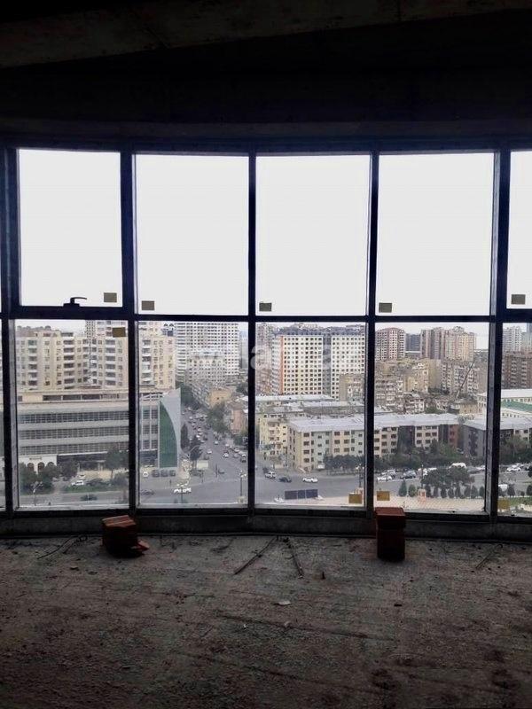 Satılır, yeni tikili, 4 otaqlı, 201 m², Bakı, Yasamal r, İnşaatçılar m.