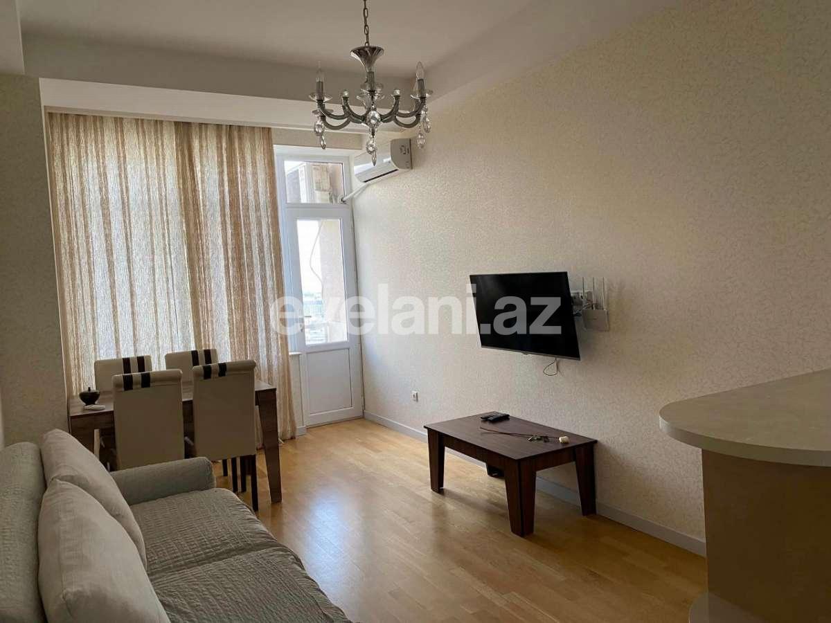 Kirayə verilir, köhnə tikili, 2 otaqlı, 60 m², Bakı, Nərimanov r, Montin q, Nəriman Nərimanov m.