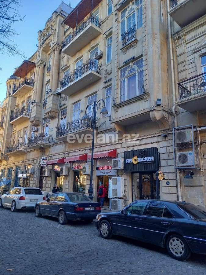 Kirayə verilir, köhnə tikili, 3 otaqlı, 120 m², Bakı, Səbail r, Sahil m.