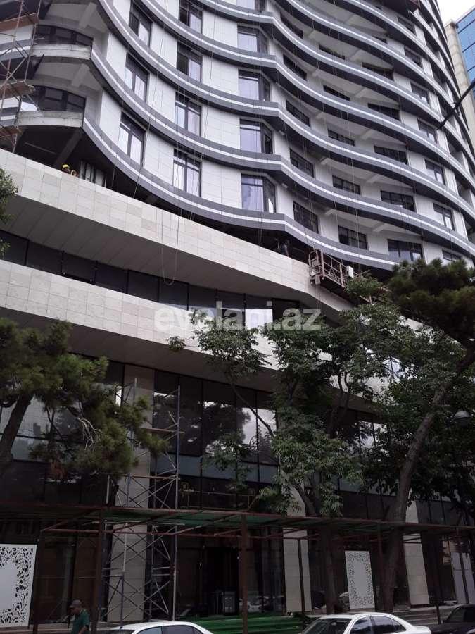 Satılır, yeni tikili, 2 otaqlı, 78 m², Bakı, Səbail r.