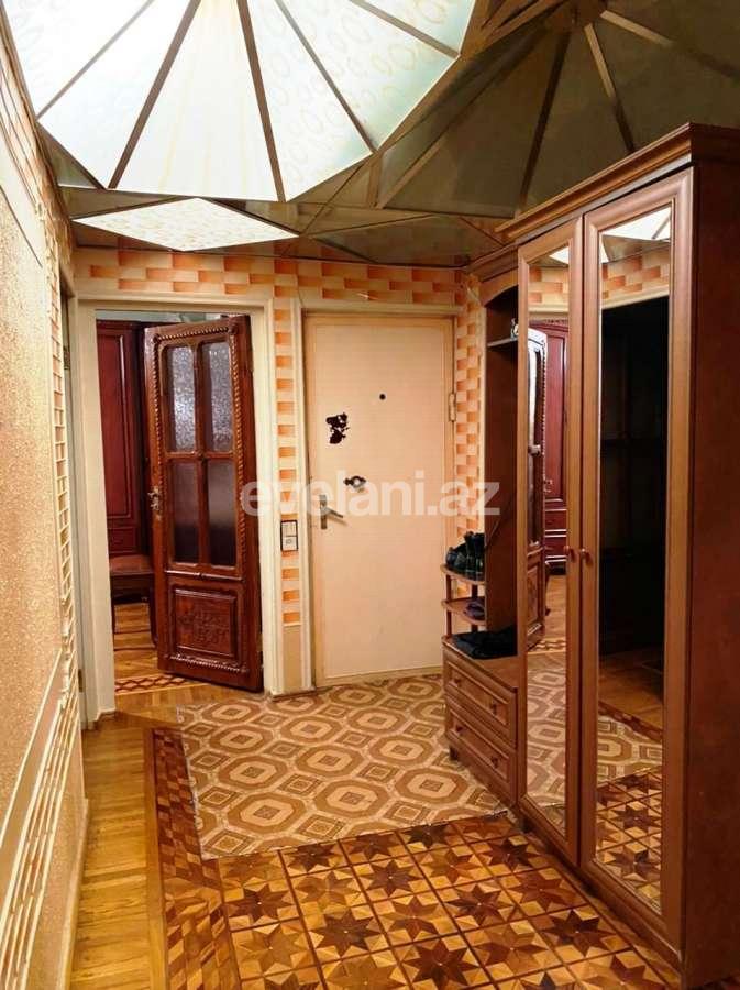 Satılır, köhnə tikili, 4 otaqlı, 100 m², Bakı, Sabunçu r, Bakıxanov q, Neftçilər m.