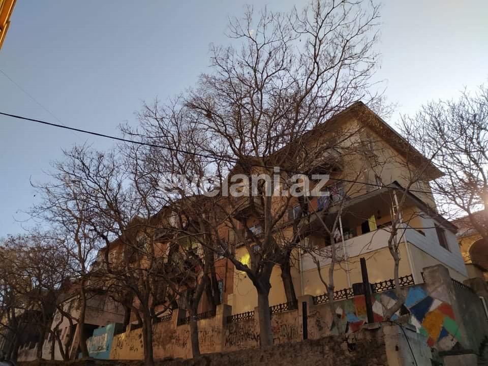 Satılır, köhnə tikili, 4 otaqlı, 77 m², Bakı, Səbail r.