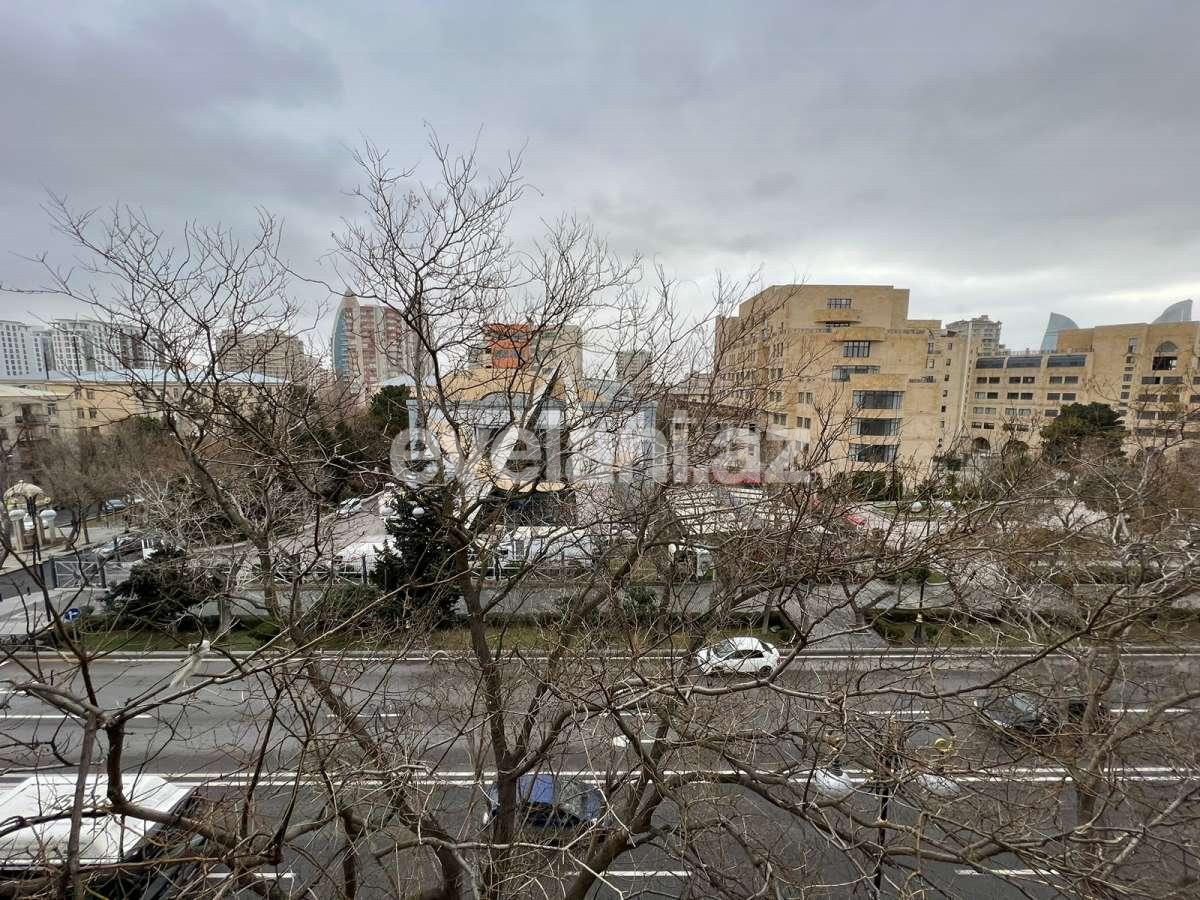 Rent, old building, 2 room, 60 m², Baku, Yasamal r, Yasamal d, Elmlar Akademiyası m.