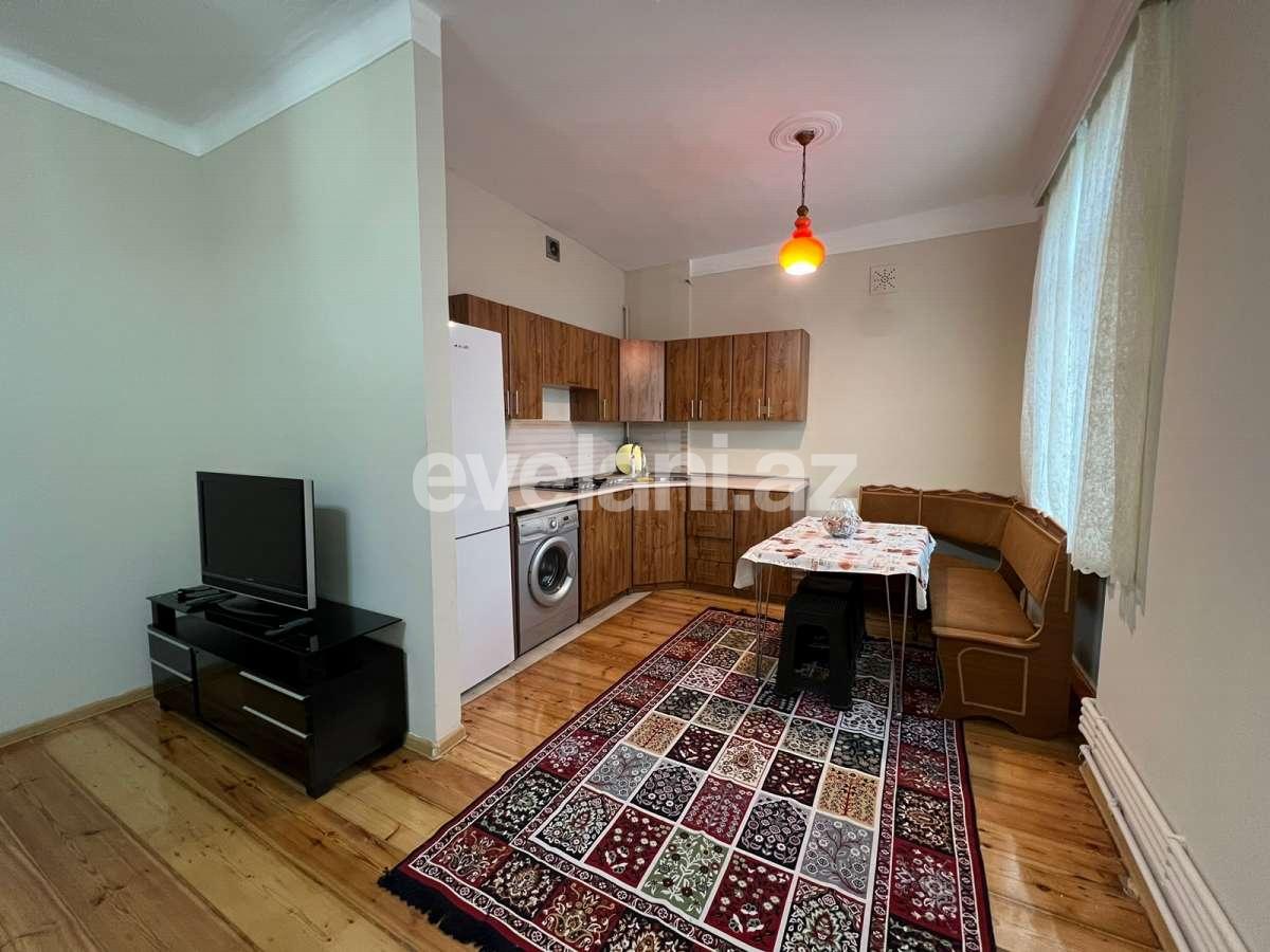 Rent, old building, 2 room, 60 m², Baku, Yasamal r, Yasamal d, Elmlar Akademiyası m.