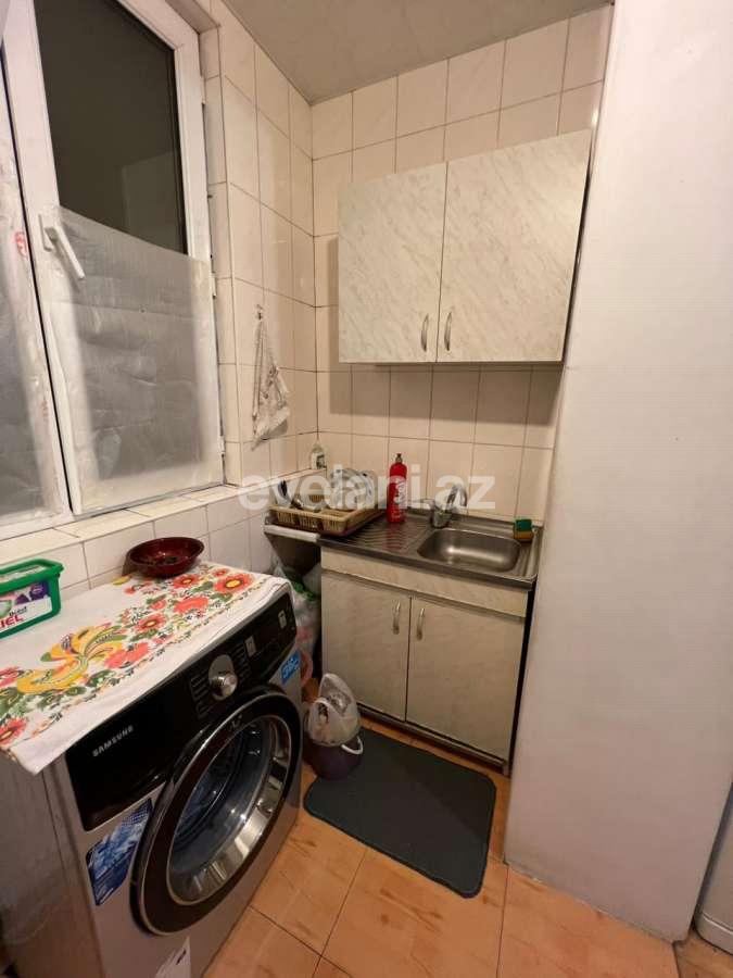 Sale, old building, 3 room, 80 m², Baku, Nizami r, Gara Garayev m.