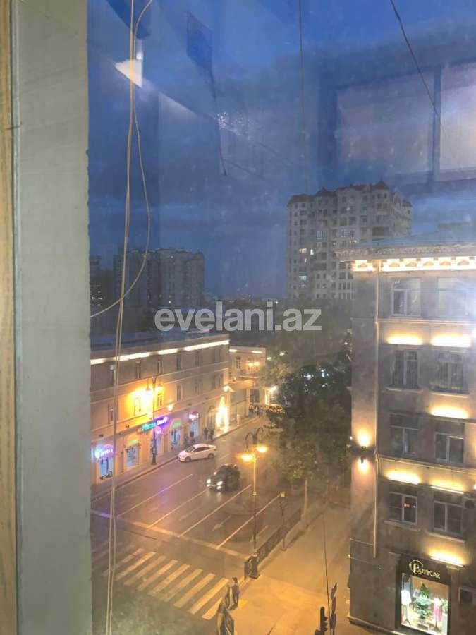 Satılır, köhnə tikili, 2 otaqlı, 52 m², Bakı, Yasamal r.