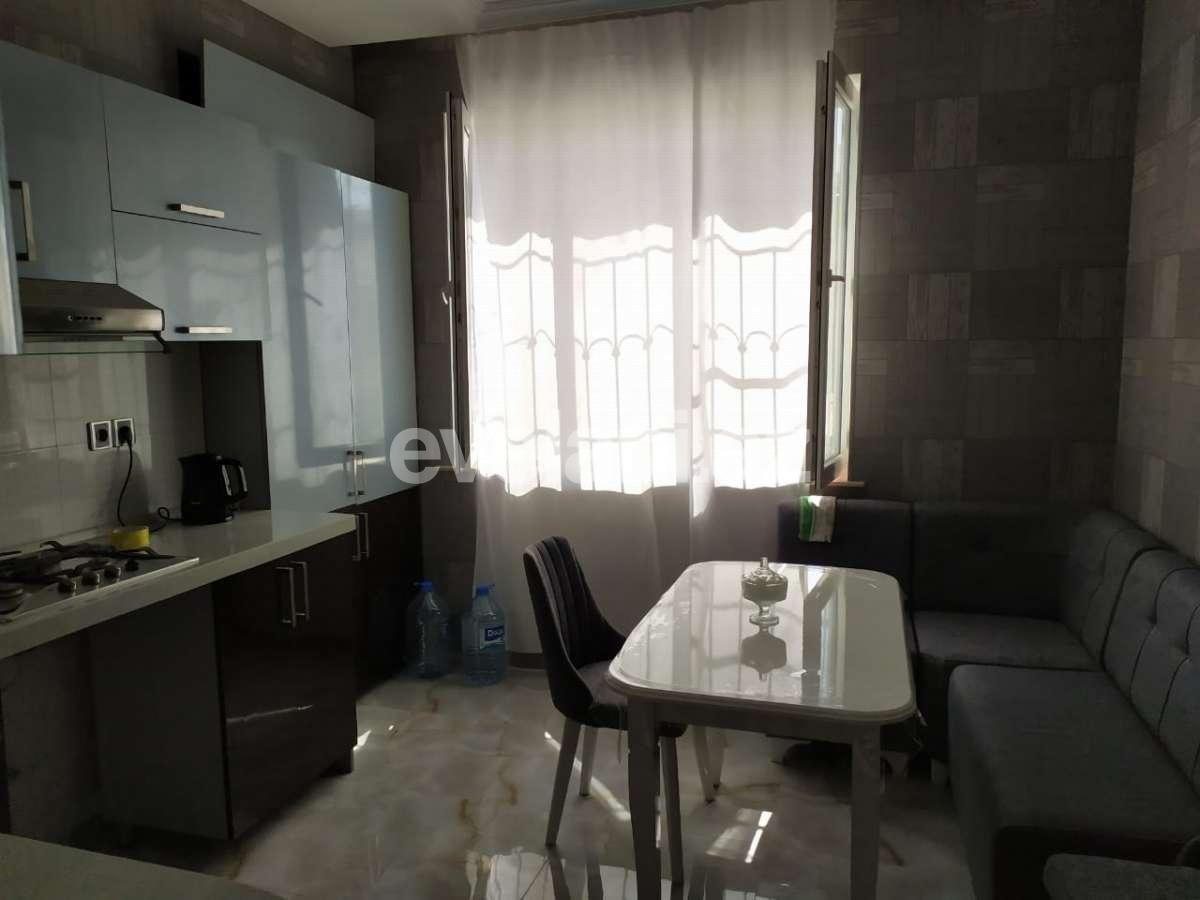 Продаётся, вторичка, 3-комнаты, 80 m², Баку, Бинагадинский r, М. Расулзаде p.