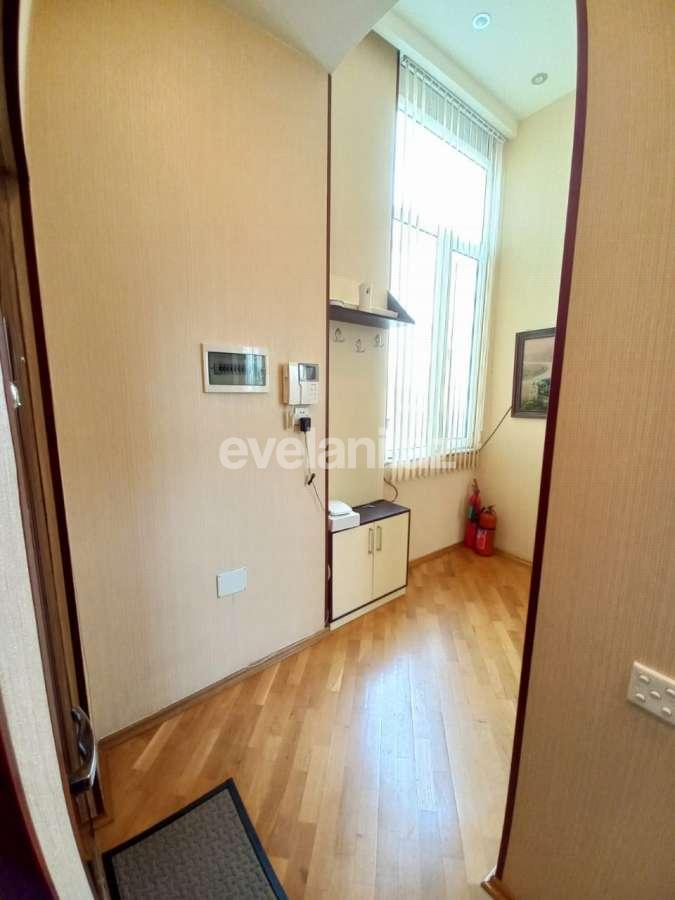 Kirayə verilir, köhnə tikili, 2 otaqlı, 80 m², Bakı, Nəsimi r, Sahil m.