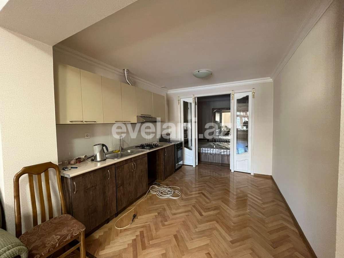 Kirayə verilir, köhnə tikili, 2 otaqlı, 70 m², Bakı, Nəsimi r, Sahil m.