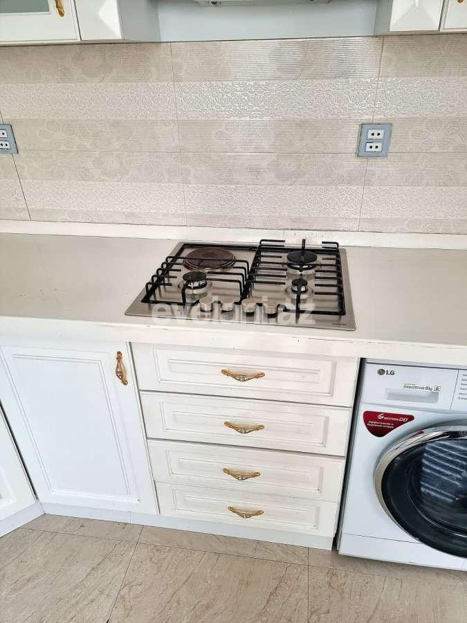 Kirayə verilir, yeni tikili, 3 otaqlı, 130 m², Bakı, Xətai r, Şah İsmayıl Xətai m.