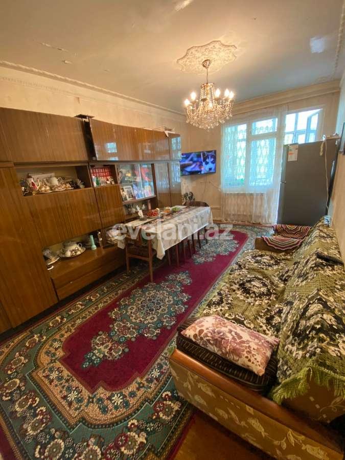 Satılır, köhnə tikili, 2 otaqlı, 56 m², Bakı, Nəsimi r, Memar Əcəmi m.