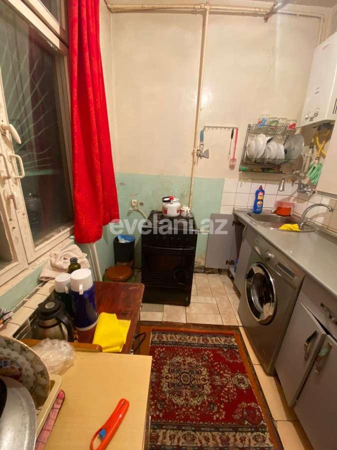 Satılır, köhnə tikili, 2 otaqlı, 56 m², Bakı, Nəsimi r, Memar Əcəmi m.