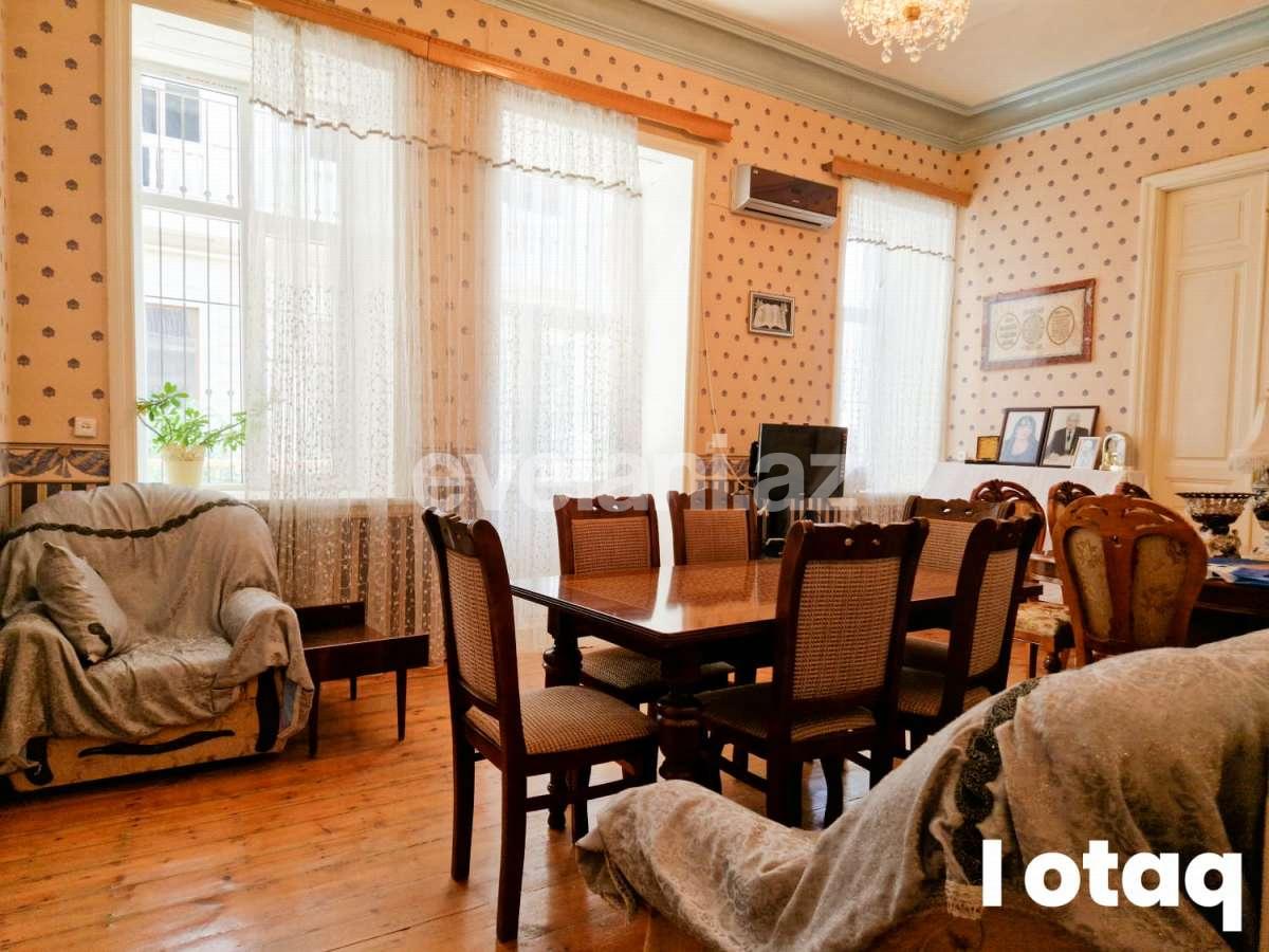 Satılır, köhnə tikili, 5 otaqlı, 170 m², Bakı, Yasamal r.