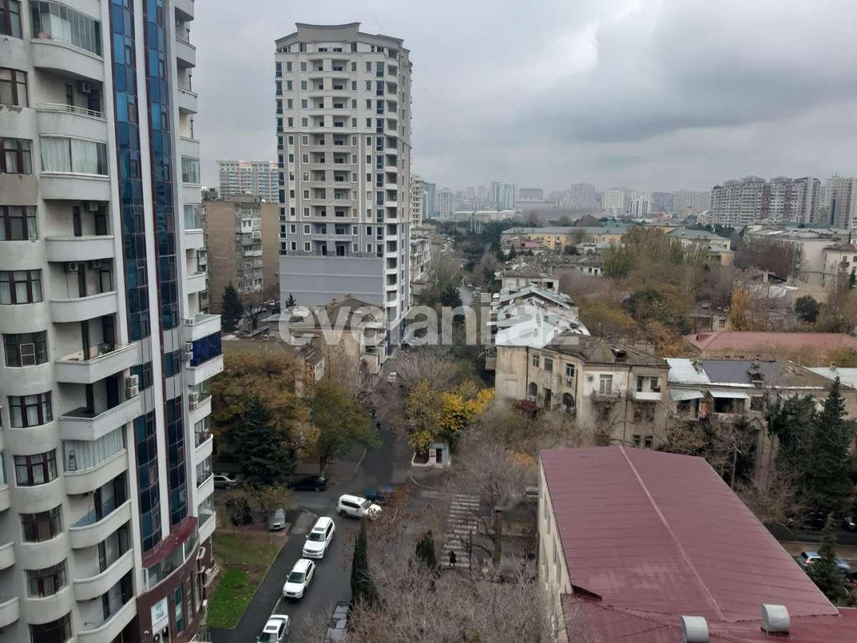 Satılır, yeni tikili, 3 otaqlı, 173 m², Bakı, Nəsimi r.