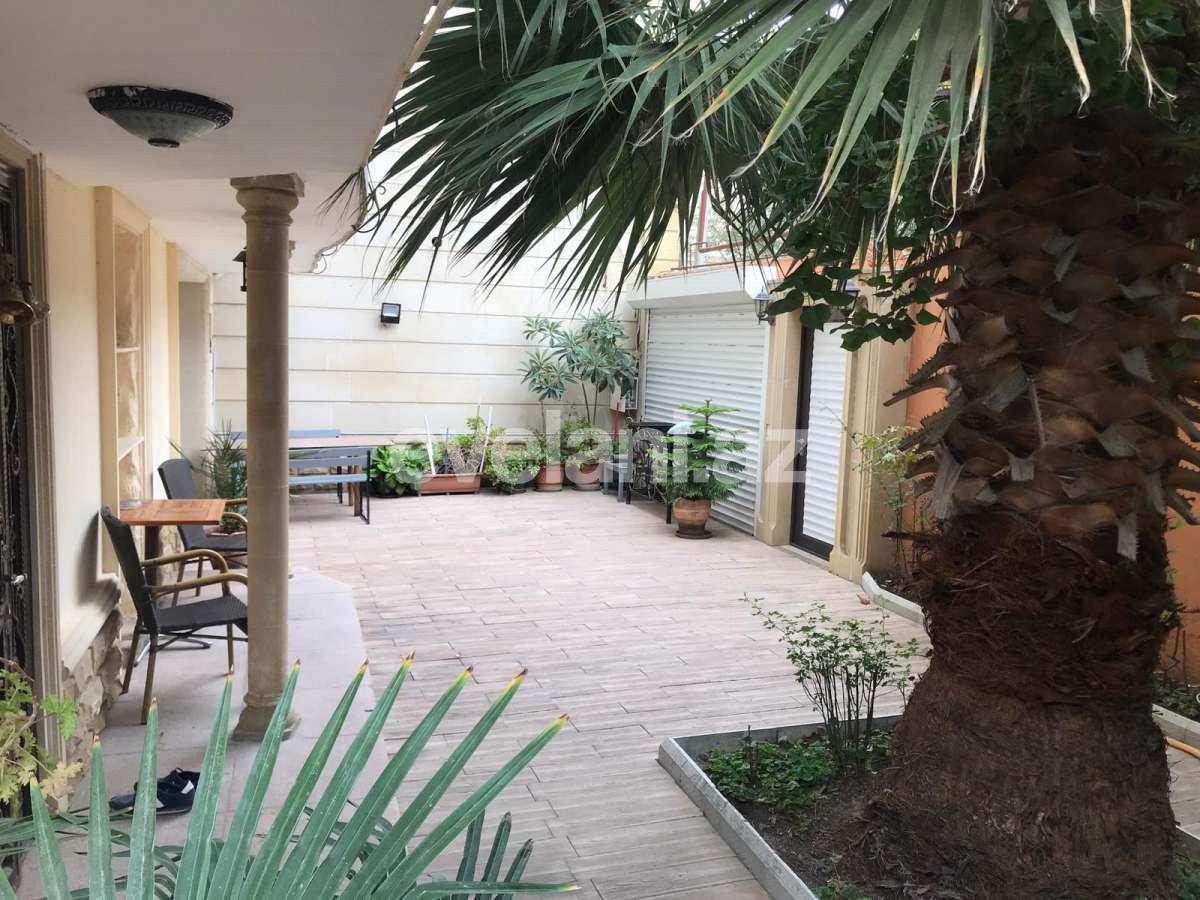 Satılır, villa, 7 otaqlı, 600 m², Bakı, Nərimanov r.