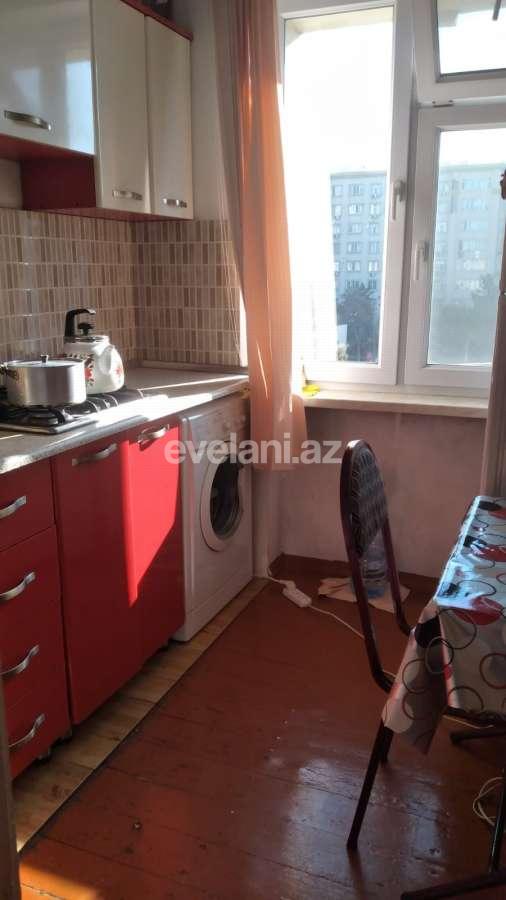 Satılır, köhnə tikili, 3 otaqlı, 75 m², Bakı, Sabunçu r, Bakıxanov q.