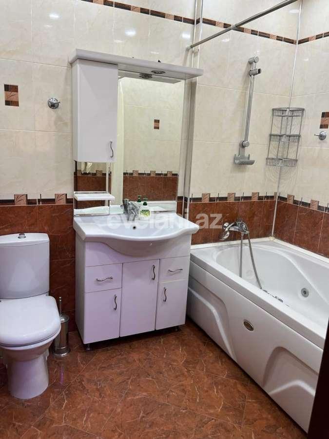 Rent, new building, 3 room, 125 m², Baku, Nasimi r.