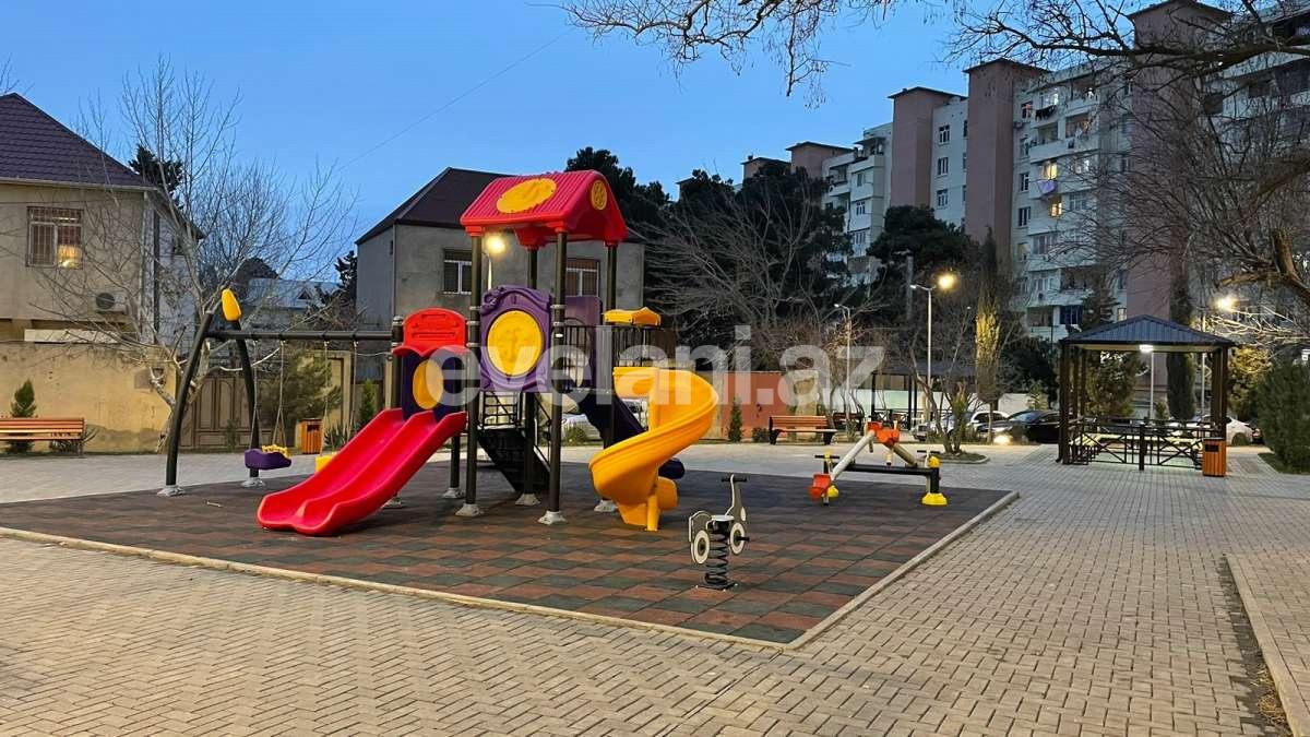 Satılır, köhnə tikili, 3 otaqlı, 82 m², Bakı, Xətai r, Əhmədli q, Əhmədli m.