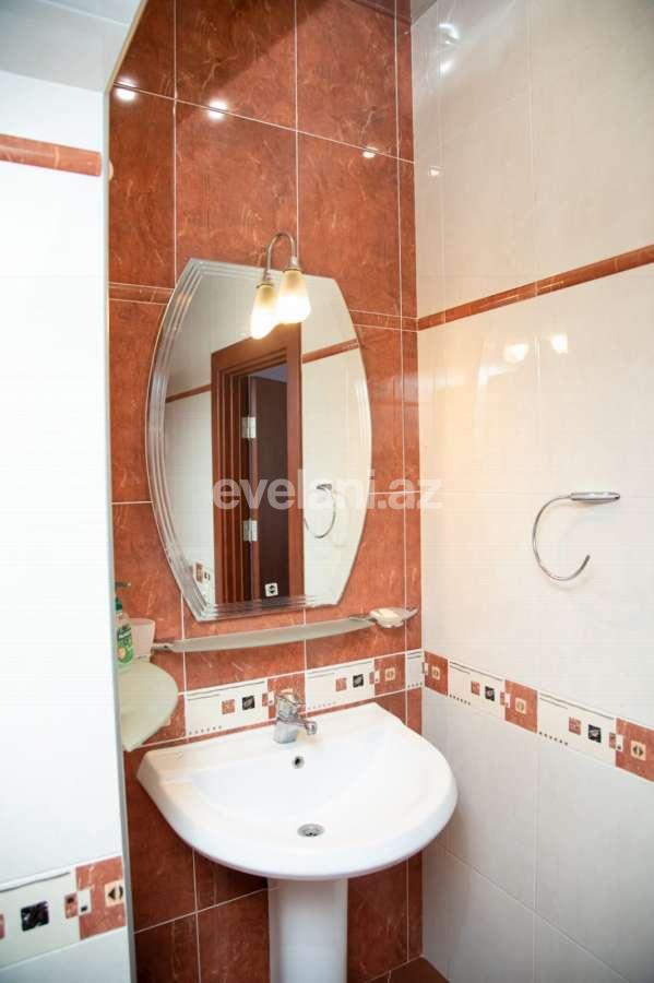 Rent, old building, 3 room, 110 m², Baku, Sabail r, Sahil m.