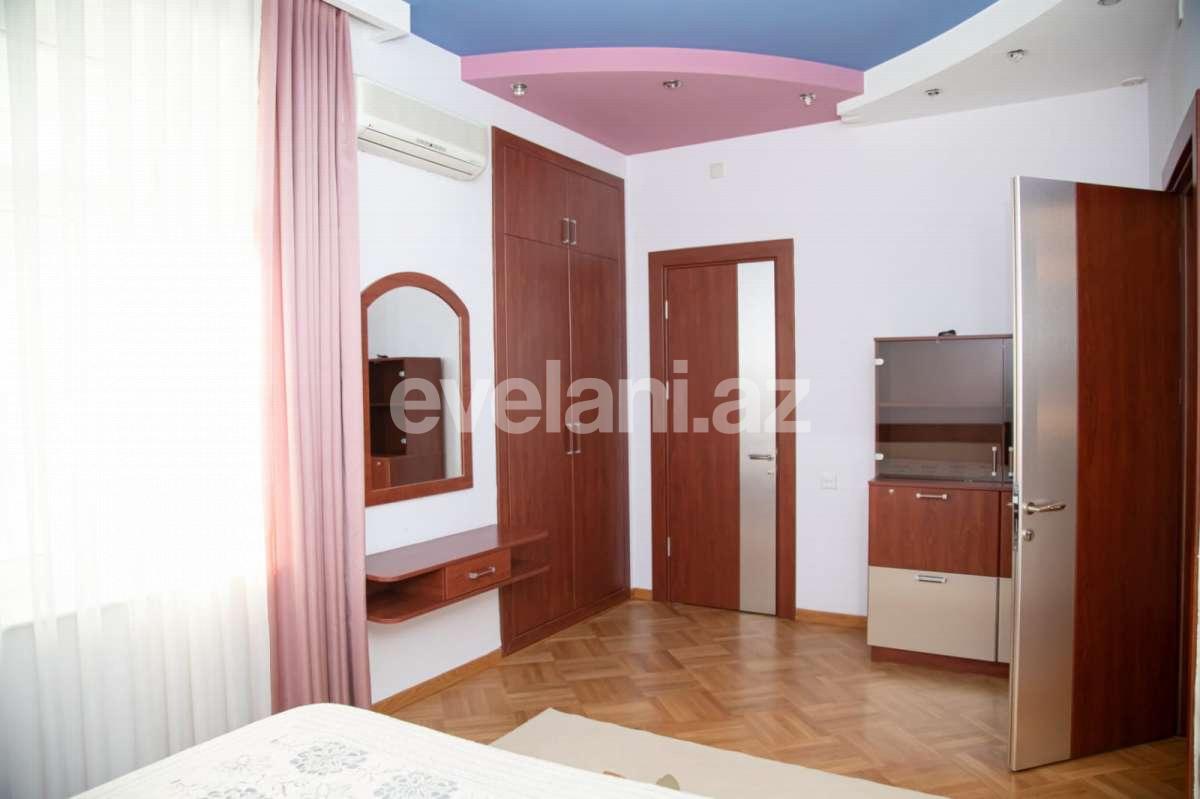 Rent, old building, 3 room, 110 m², Baku, Sabail r, Sahil m.