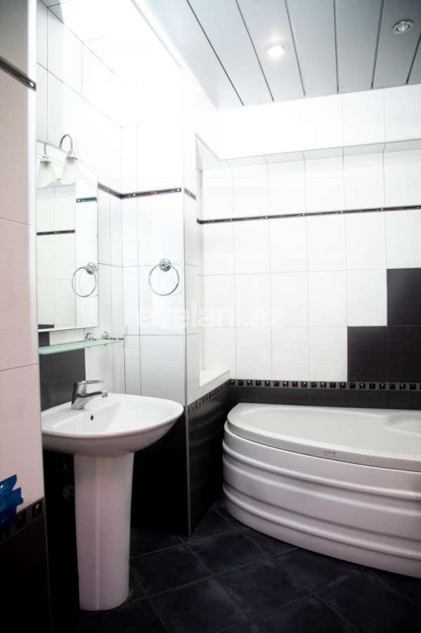 Rent, old building, 3 room, 110 m², Baku, Sabail r, Sahil m.