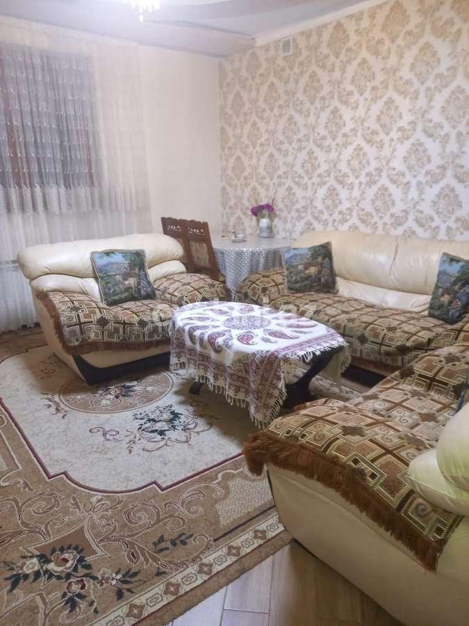 Satılır, həyət evi / bağ, 7 otaqlı, 260 m², Bakı, Nizami r.