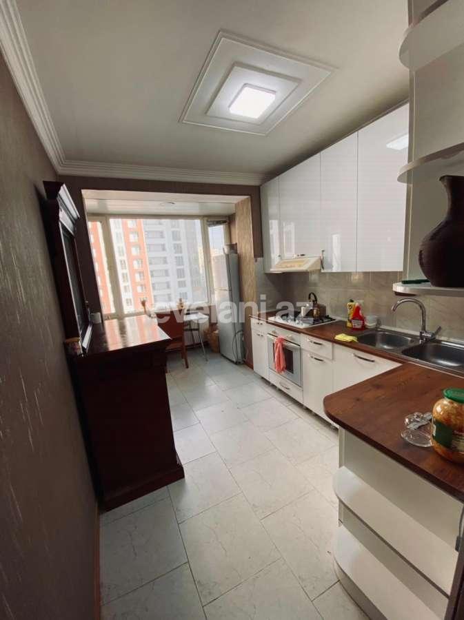 Sale, old building, 3 room, 80 m², Baku, Narimanov r.