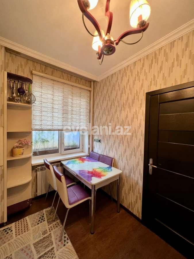 Satılır, köhnə tikili, 3 otaqlı, 65 m², Bakı, Nərimanov r, Gənclik m.