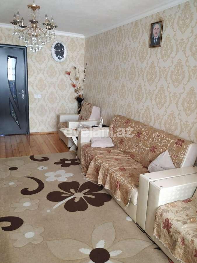 Satılır, köhnə tikili, 2 otaqlı, 64 m², Bakı, Binəqədi r.