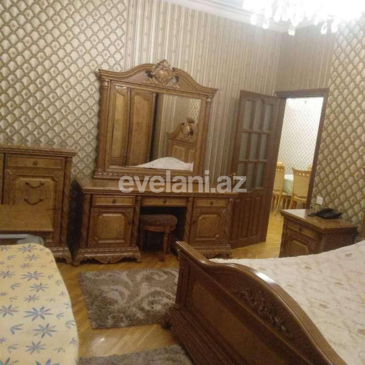 Rent, old building, 3 room, 110 m², Baku, Narimanov r.