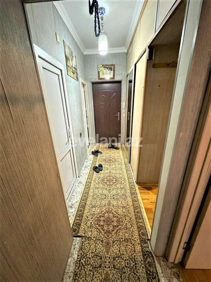 Satılır, yeni tikili, 2 otaqlı, 70 m², Bakı, Nizami r, Qara Qarayev m.