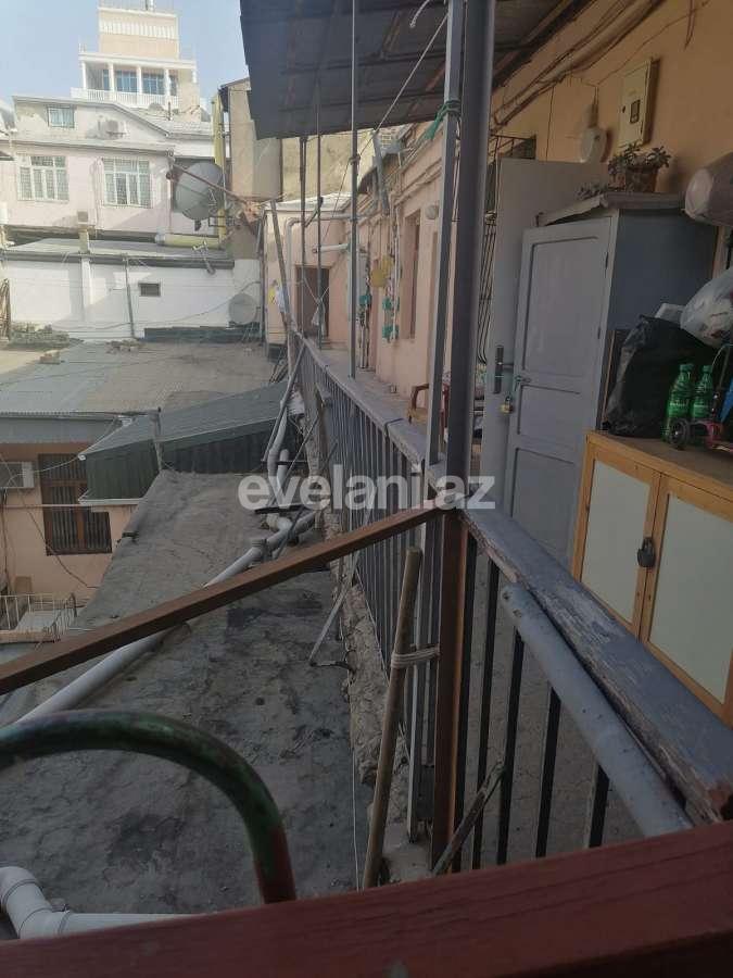 Satılır, köhnə tikili, 2 otaqlı, 50 m², Bakı, Nəsimi r, Sahil m.
