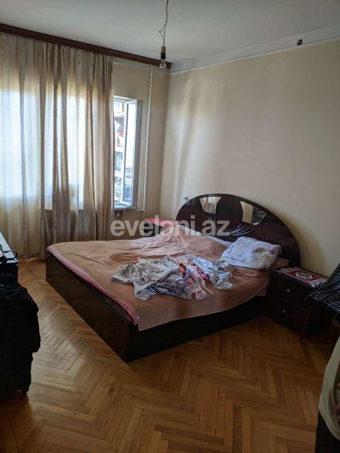 Satılır, köhnə tikili, 5 otaqlı, 178 m², Bakı, Nərimanov r.