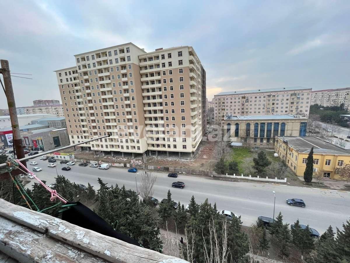 Satılır, köhnə tikili, 3 otaqlı, 63 m², Sumqayıt, 13-cü mikrorayon r.