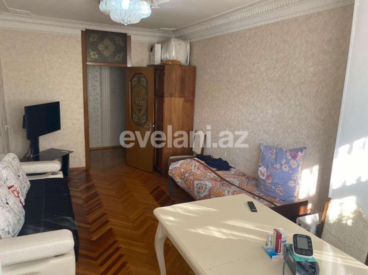 Satılır, köhnə tikili, 3 otaqlı, 80 m², Bakı, Memar Əcəmi m.