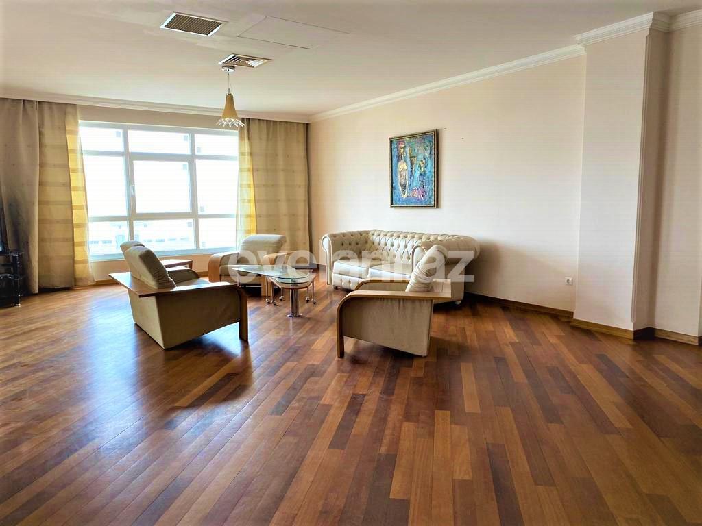 Kirayə verilir, yeni tikili, 4 otaqlı, 250 m², Bakı, Səbail r.