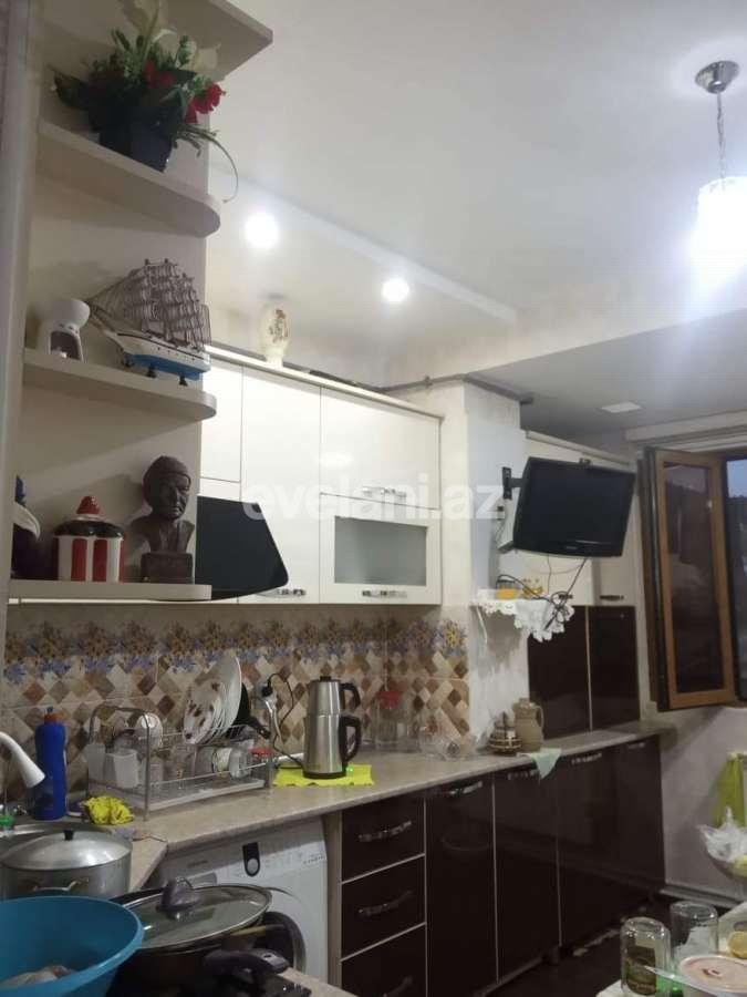 Satılır, köhnə tikili, 2 otaqlı, 59 m², Sumqayıt, 13-cü mikrorayon r.