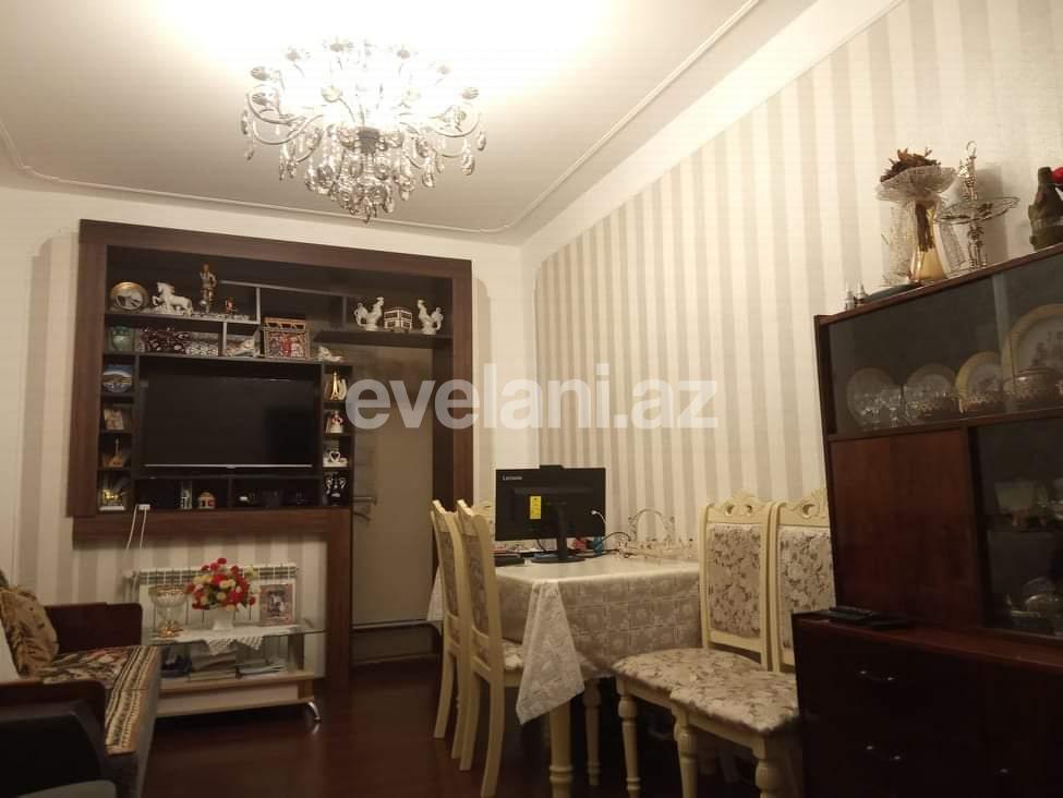 Satılır, köhnə tikili, 2 otaqlı, 59 m², Sumqayıt, 13-cü mikrorayon r.