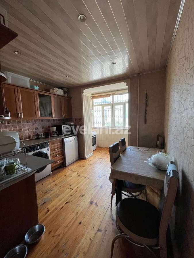 Satılır, köhnə tikili, 4 otaqlı, 100.99 m², Bakı, Xətai r.