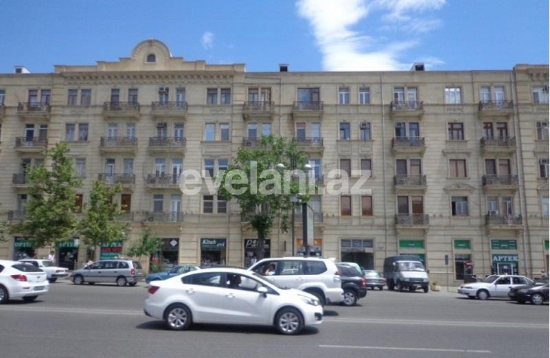 Satılır, köhnə tikili, 3 otaqlı, 79.98 m², Bakı, Səbail r.