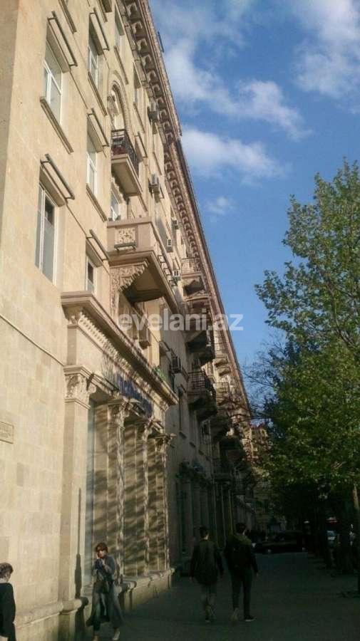 Satılır, köhnə tikili, 3 otaqlı, 79.98 m², Bakı, Səbail r.