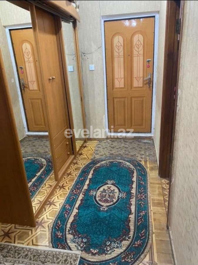 Satılır, köhnə tikili, 4 otaqlı, 104 m², Bakı, Binəqədi r, 8-ci mikrorayon q, Azadlıq prospekti m.