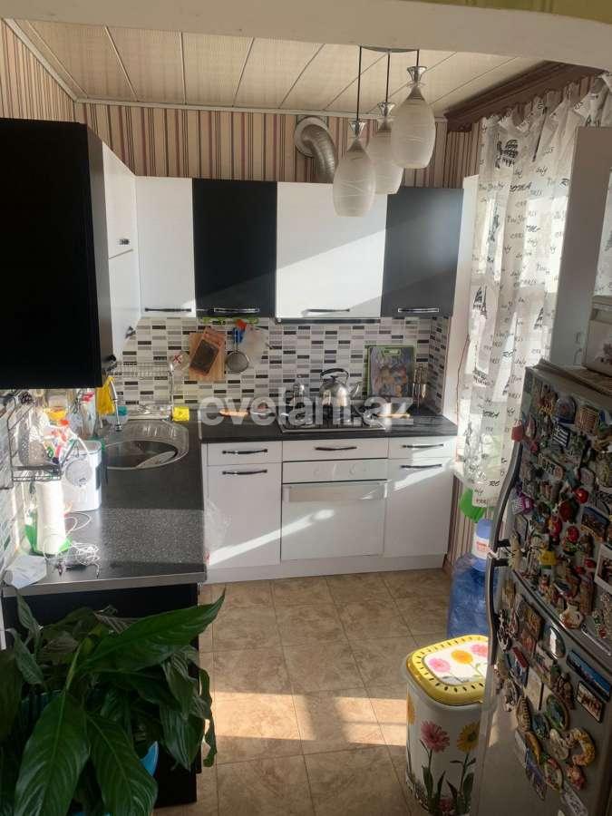 Satılır, köhnə tikili, 5 otaqlı, 104 m², Bakı, Xətai r, Həzi Aslanov q, Həzi Aslanov m.