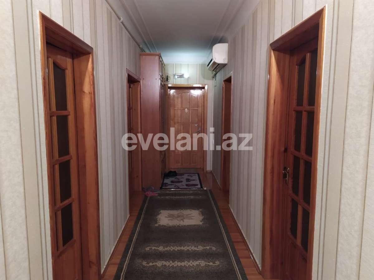 Sale, old building, 6 room, 100 m², Sumgayit, 42-nd block r.