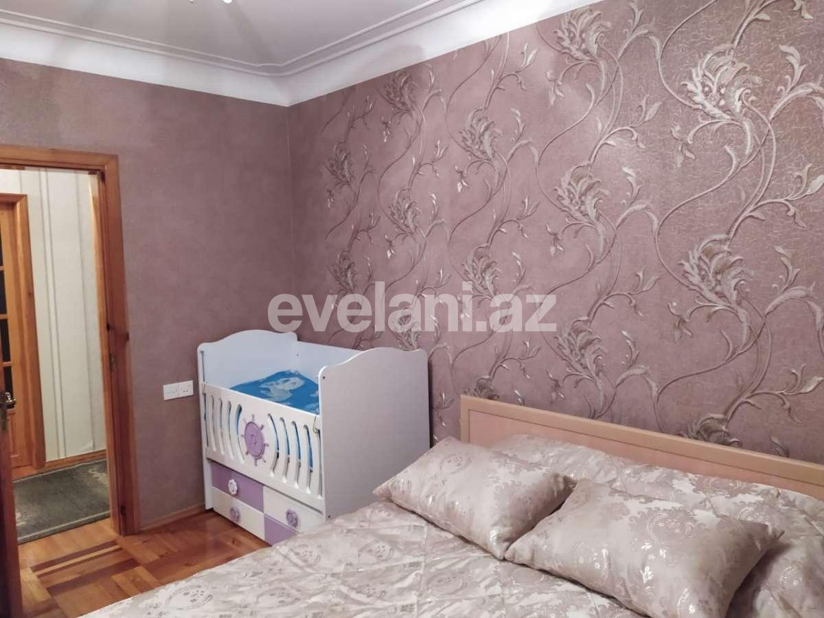 Sale, old building, 6 room, 100 m², Sumgayit, 42-nd block r.