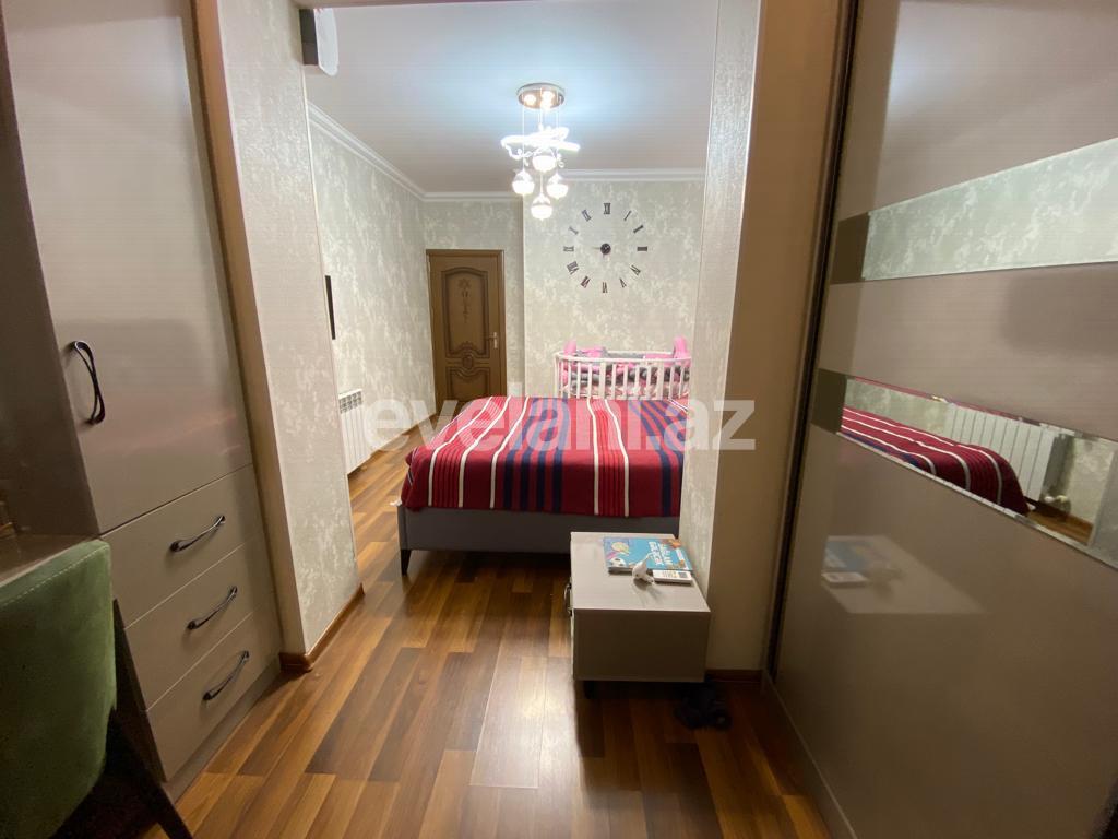 Sale, old building, 4 room, 100 m², Baku, Yasamal r, Inshaatchilar m.