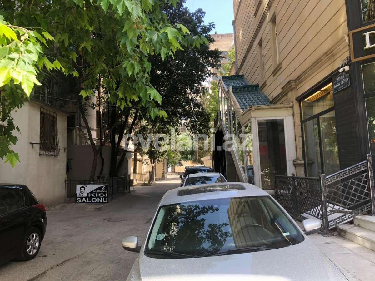 Продаётся, вторичка, 4-комнаты, 150 m², Баку, Насиминский r, 28 мая m.